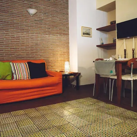 Finocchiaro Aprile Apartment